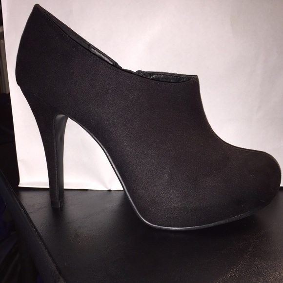 New Heel bootie/ankle boot from Asos Never worn