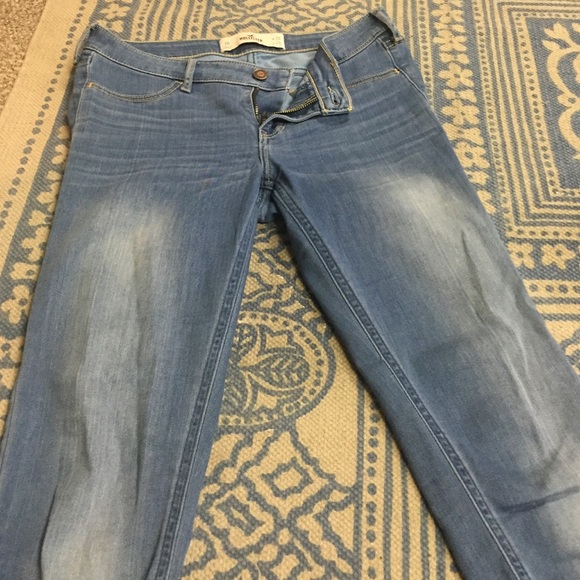 Hollister skinny jeans - Picture 3 of 3