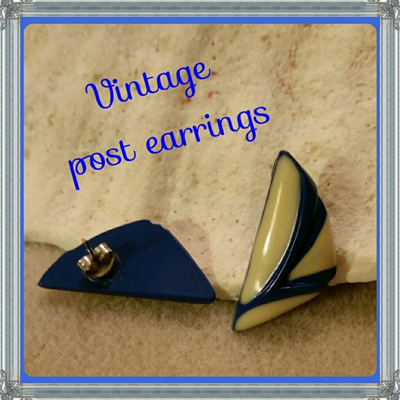 Vintage Jewelry - Vintage post earrings