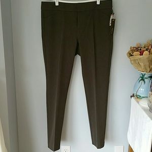 crosby. Taupe/brown skinny pant