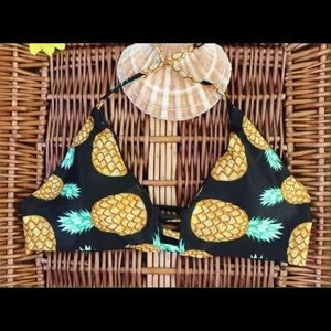 Sporty Pineapple Bikini Top