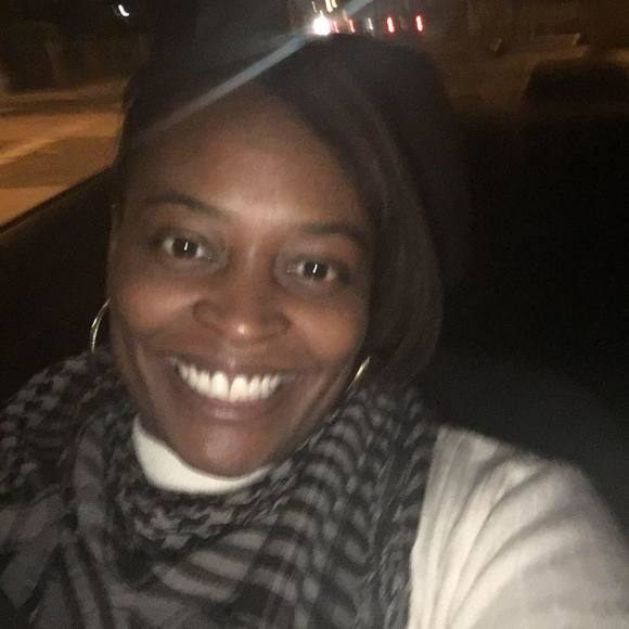 Meet your Posher, Catherine - Picture 1 of 1