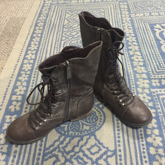 Combat boots - Picture 2 of 2