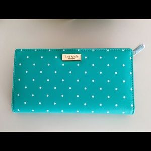 Kate Spade Wallet in polka dots