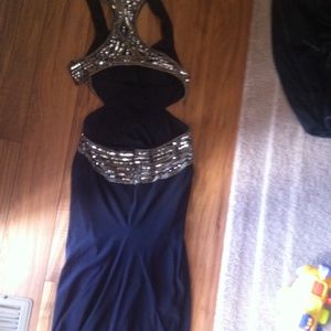 Long length even gown