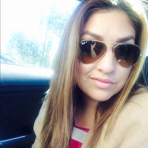 Meet your Posher, Angelica