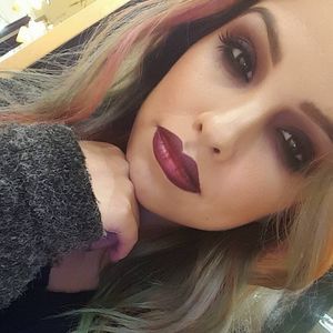 Meet your Posher, Latisha