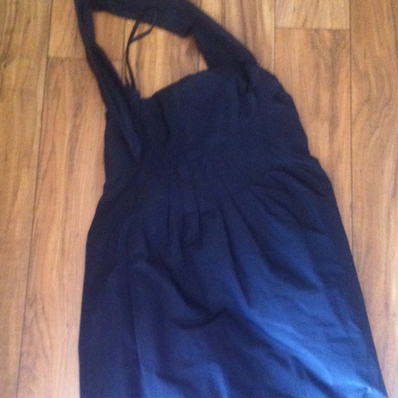 Fits great on short but formal