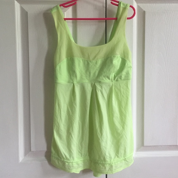 Lululemon tank top