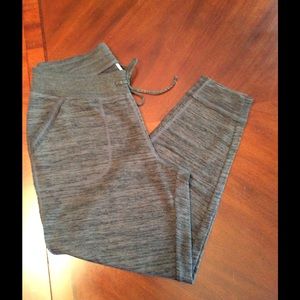 Athleta techie ankle sweat jogger in shale heather