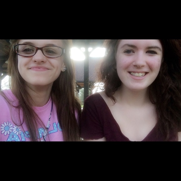 Meet your Posher, Danielle