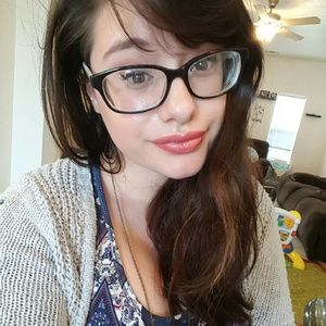 Meet your Posher, Brooke