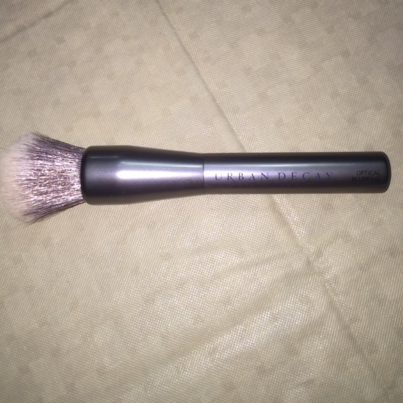urban decay blurring brush