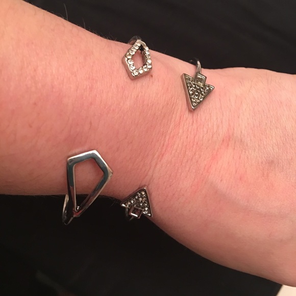 New silver tone 3 piece jewelry bundle - Picture 2 of 4