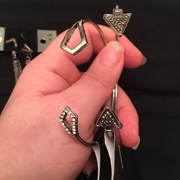 New silver tone 3 piece jewelry bundle - Picture 4 of 4