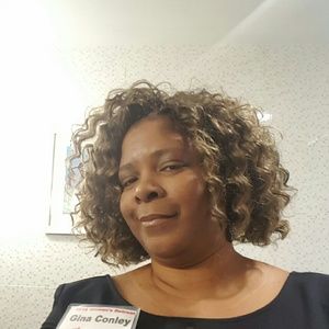 Meet your Posher, Gina