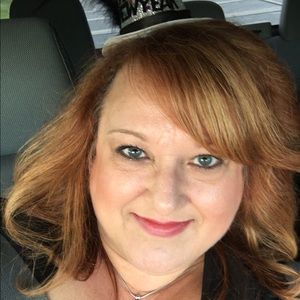 Meet your Posher, Sherry