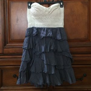 Lace sweetheart dress