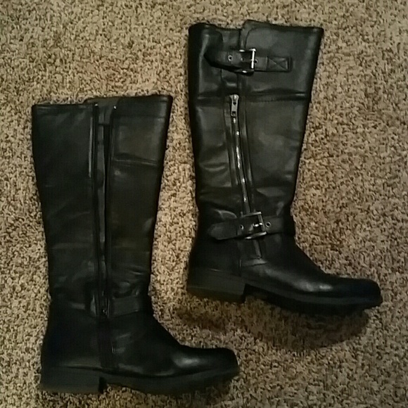 LIKE NEW!!