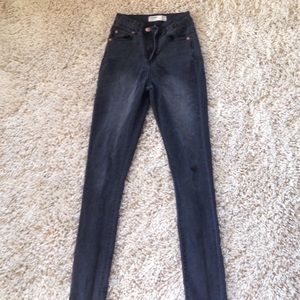 Black high waisted skinny jeans!