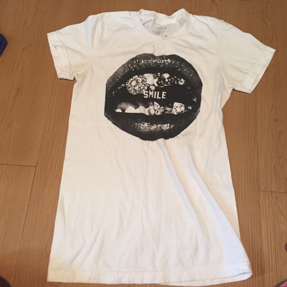 Graphic tee