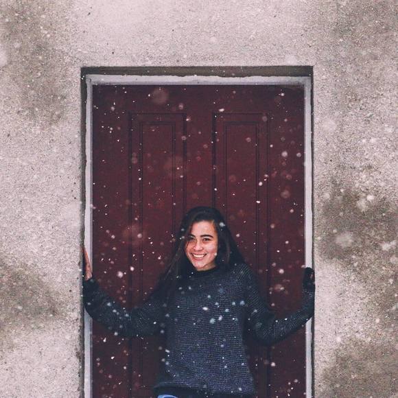 Meet your Posher, Emily - Picture 1 of 1