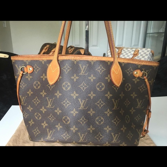 Louis Vouiton  never full PM used