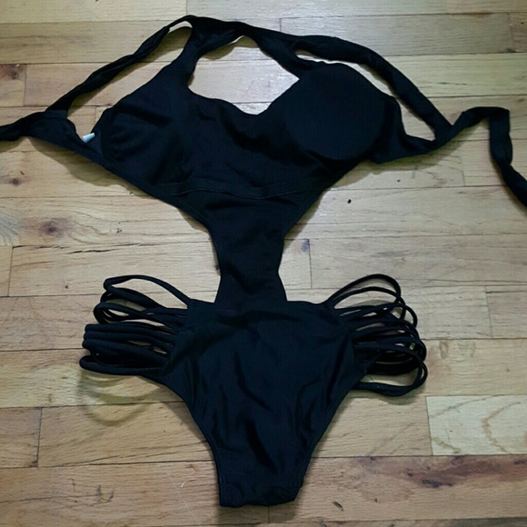 Black Monokini Cut Out Strappy Bathing  Swimwear - Picture 2 of 5