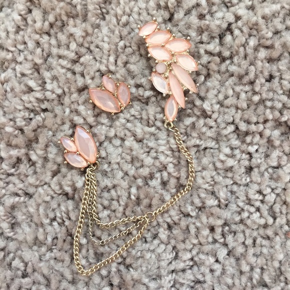 Full ear pink rhinestone earring with gold chain - Picture 2 of 3