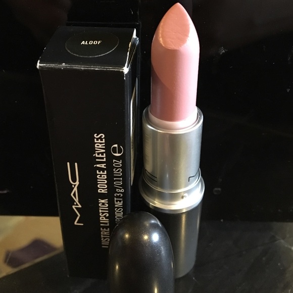 MAC Aloof Lipstick