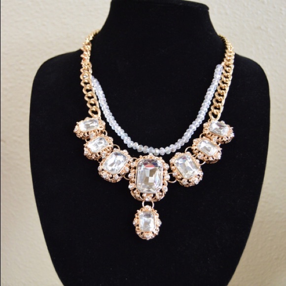 Pearl necklace set
