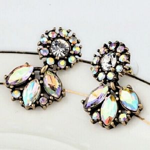 <BOUTIQUE> Antique Style Crystal Earrings BOGO 50%