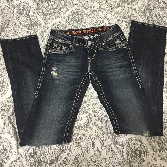 Tori-Straight-Rock Revival! OPEN TO OFFERS💕 - Picture 3 of 4