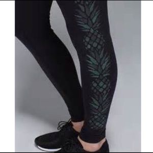Lululemon wunder under pineapple embossed pants