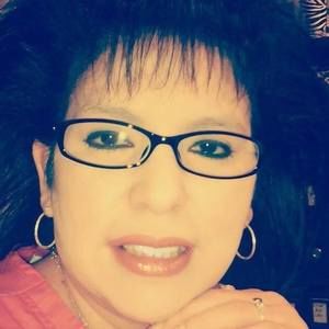 Meet your Posher, Cynthia