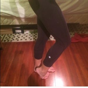 Lululemon yoga pants