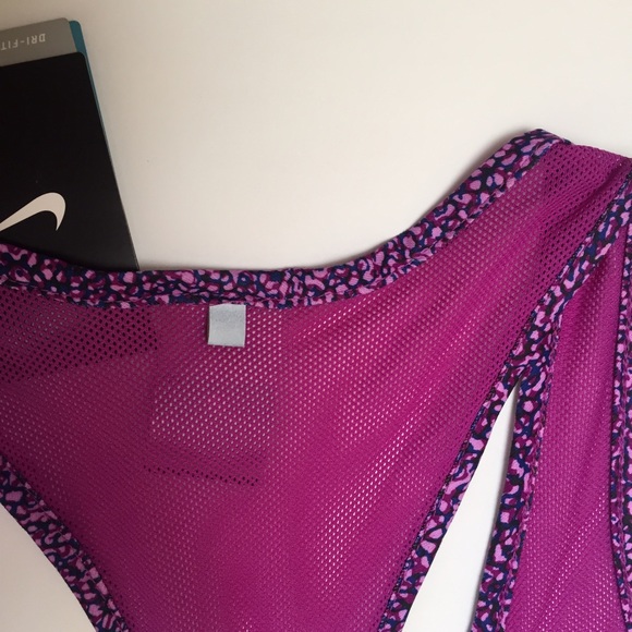 Nike L  Tank Top - Picture 3 of 4