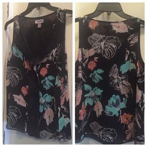 Chelsea 28 sleeveless blouse, floral print/black