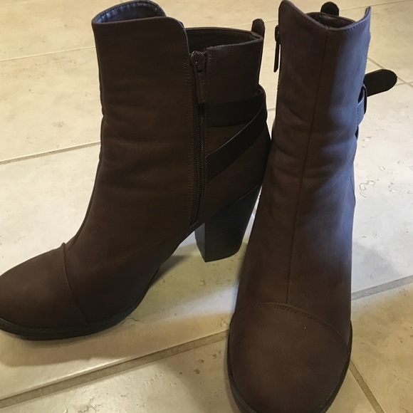 Breckelles Brown ankle boots
