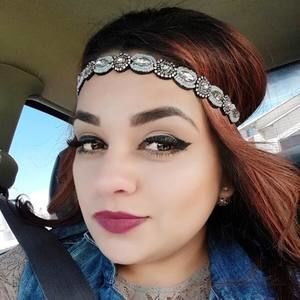 Meet your Posher, Hortencia