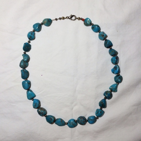 Turquoise Necklace - Picture 3 of 4