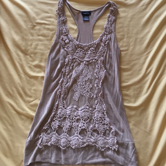 Rue 21 beige tank top with lace design