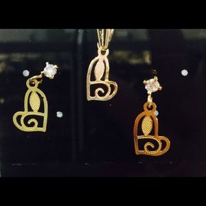 🛍💖18 K Gold Triple Layered Pendant Earrings Set