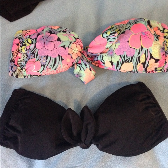 VS bikini top. BLACK IS SOLD
