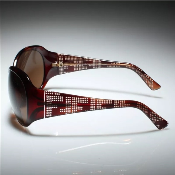 Authentic New Fendi Sunglasses w/ Case