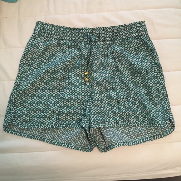 H&M blue patterned shorts!