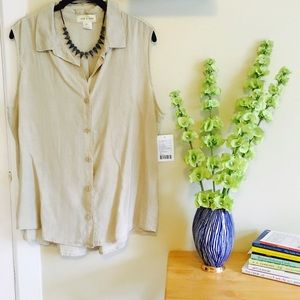 SOLD Easy, breezy button down tank