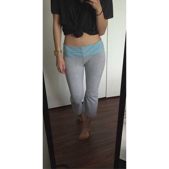 Solow Grey & Teal Fold Over Capris - Picture 1 of 4