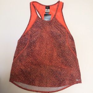 Nike L Tank Top