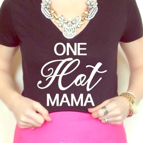 One Hot Mamma T-Shirt ✨ NWT